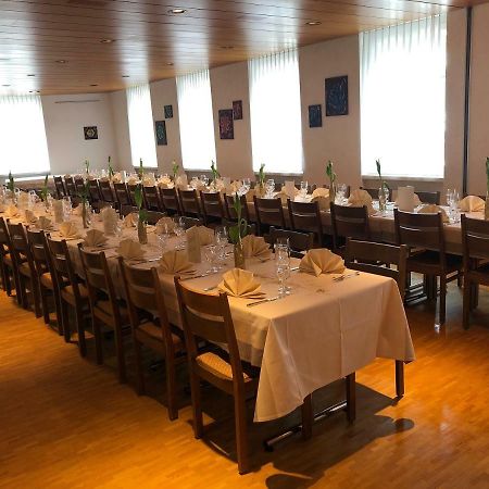 Hotel & Restaurant Stadthof Glarus Ngoại thất bức ảnh