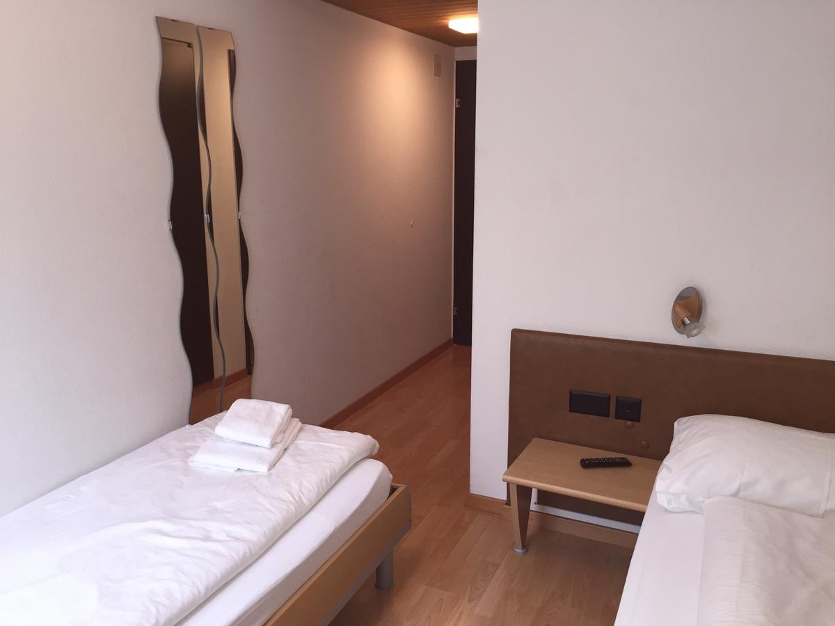 Hotel & Restaurant Stadthof Glarus Ngoại thất bức ảnh