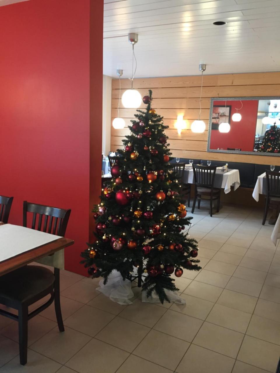 Hotel & Restaurant Stadthof Glarus Ngoại thất bức ảnh